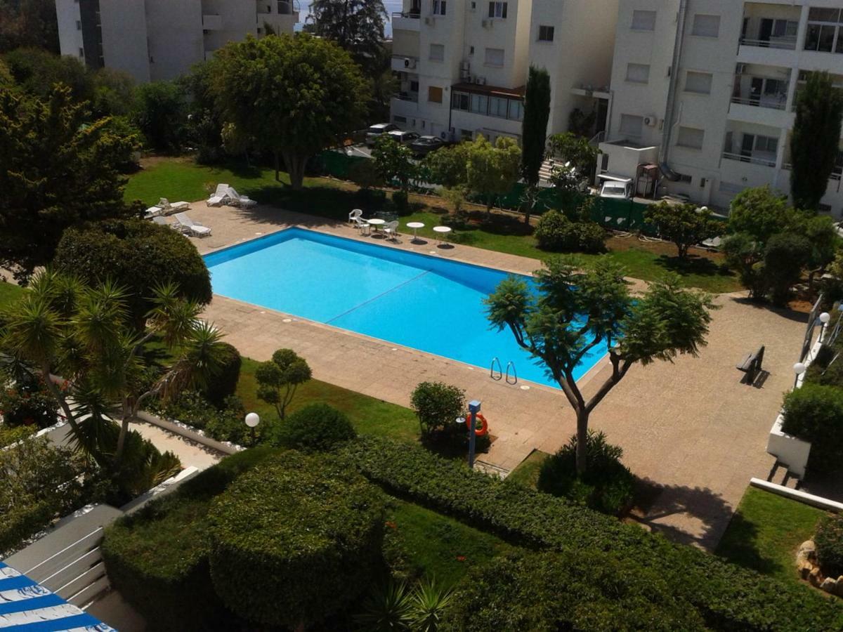 Amathusia Beach Apartment Lemesós Eksteriør bilde